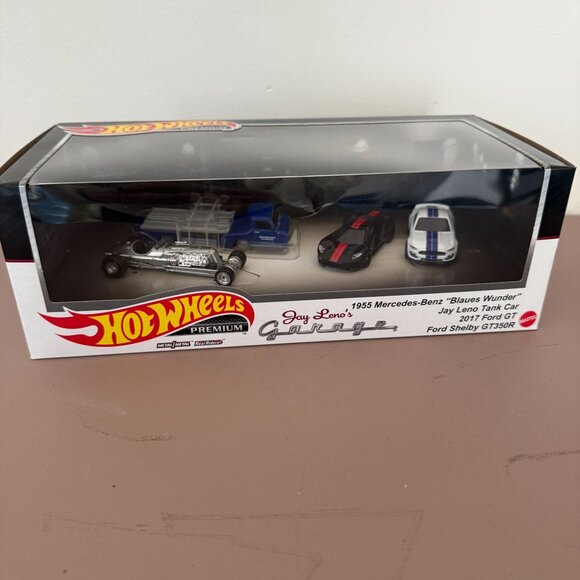 Hot Wheels Premium Jay Lenos Garage 4-Car Set Featuring 1955 Mercedes-Benz " - Picture 1 of 6